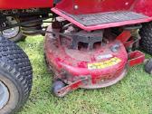 Toro Wheel Horse 265 sodo traktoriukas - nuotraukos Nr. 13