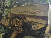 Parduodu kombainą New Holland Tf 44 dalimis
