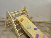 Montessori Pikler Medinis laipiojimo trikampis