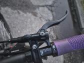 Parduodu specialized rockhopper dvirati . - nuotraukos Nr. 4