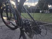 Parduodu specialized rockhopper dvirati . - nuotraukos Nr. 7