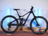 Devinci Troy Carbon su garantija