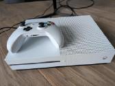 Xbox One S 1tb su pultu - nuotraukos Nr. 2