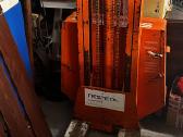 Elektrinis 12v palečių keltuvas B69