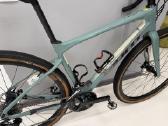 Giant Revolt Advanced, dydis S - nuotraukos Nr. 3