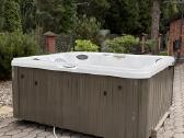Sūkurinė vonia Jacuzzi