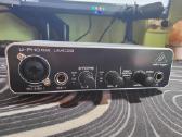Parduodama garso plokštė „Behringer Umc22“