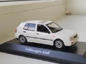 1:43 VW golf 3 minichamps