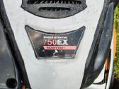 Savaeigė žoliapjovė Briggs&stratton 750ex