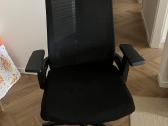 Ergonomiška biuro kėdė