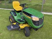 Labai tvarkingas John Deere D140