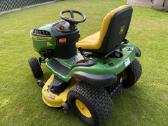Labai tvarkingas John Deere D140 - nuotraukos Nr. 3
