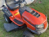 Husqvarna traktoriukas