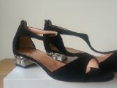 Naujos Baldini Basutes Tik 150 Eur | Skelbiu.lt Naujos Baldini Basutes Tik 150 Eur