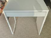 Parduodamas rašomasis stalas Ikea Micke - nuotraukos Nr. 4