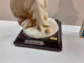 Dž.armani ©1986 Florencija Italija H-19cm - nuotraukos Nr. 3
