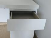 Baltas rašomasis stalas su stalčiumi ir spintele - nuotraukos Nr. 4