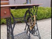 Senovinės atrestauruotos gražios siuvimo mašinos - nuotraukos Nr. 3