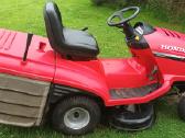 Honda 2 Cyl. V Twin Hydrostatic - nuotraukos Nr. 2