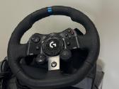 Logitech G923 žaidimu vairas + pedalai + bėgiai - nuotraukos Nr. 2
