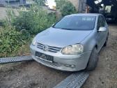 VW Golf 5 Dalys pradedamas ardyti naujas do - nuotraukos Nr. 2