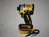 Dewalt Dcb115 pakrovejas, bulgarke, baterija - nuotraukos Nr. 7