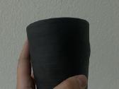 Juodosios keramikos puodeliai - nuotraukos Nr. 4