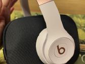 Beats Solo 4 belaidės ausinės Cloud Pink - nuotraukos Nr. 5