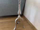 Elegantiškas metalinis šoninis / kavos staliukas - nuotraukos Nr. 2