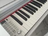 Skaitmeninis pianinas su reguliuojama kėdute - nuotraukos Nr. 2