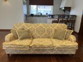 Klasikinė trivietė sofa, aukso ir smėlio spalvų - nuotraukos Nr. 6