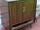 Vintažinė mid century raudonmedžio spintelė - nuotraukos Nr. 28