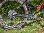 BMC Kaius 01 Four Rival AXS Black/neon Red 2026 - nuotraukos Nr. 6