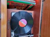 Vintažinis mid century tikmedžio audiocentras Saba - nuotraukos Nr. 19