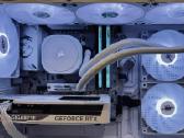 Galingas Baltas Kompiuteris Am5 / Ddr5 / Rtx 50 - nuotraukos Nr. 4