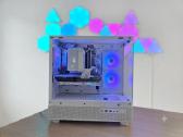 White Gaming Pc / Ryzen 7 7800x3d / Rx 9070 XT - nuotraukos Nr. 2