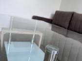 Kampinė sofa-lova + stiklinis kavos staliukas - nuotraukos Nr. 6