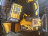 Naujas Dewalt Dcd791 suktuvas 18v 5ah baterija - nuotraukos Nr. 3