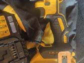 Naujas Dewalt Dcd791 suktuvas 18v 5ah baterija - nuotraukos Nr. 4