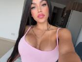 Hot and sexy Latina girl - nuotraukos Nr. 2