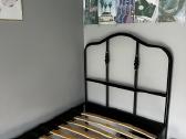 Tvarkinga juodo metalo viengulė lova 90x200 cm - nuotraukos Nr. 2