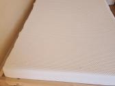 120 medinė lova su grotelėmis ir Ikea čiužiniu - nuotraukos Nr. 3