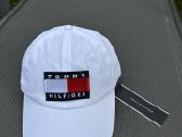 Tommy hilfiger kepure nuo saules - nuotraukos Nr. 2