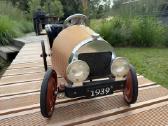 Vintažinis vaikiškas automobilis retro stiliaus - nuotraukos Nr. 3
