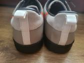 Adidas kedai - nuotraukos Nr. 5