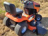 Husqvarna yth24v54 galingas traktoriukas - nuotraukos Nr. 5