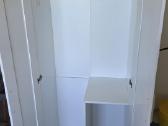 Balta Ikea spinta drabužiams su veidrodžiu šone - nuotraukos Nr. 4
