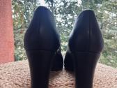 Elegantiški juodi bateliai su kulnu - nuotraukos Nr. 9