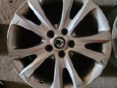 Orginalus Skoda ratlankiai r17 ir padangos 225/45 - nuotraukos Nr. 2