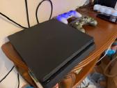 Parduodamas Playstation 4 Slim + 2 pulteliai - nuotraukos Nr. 2